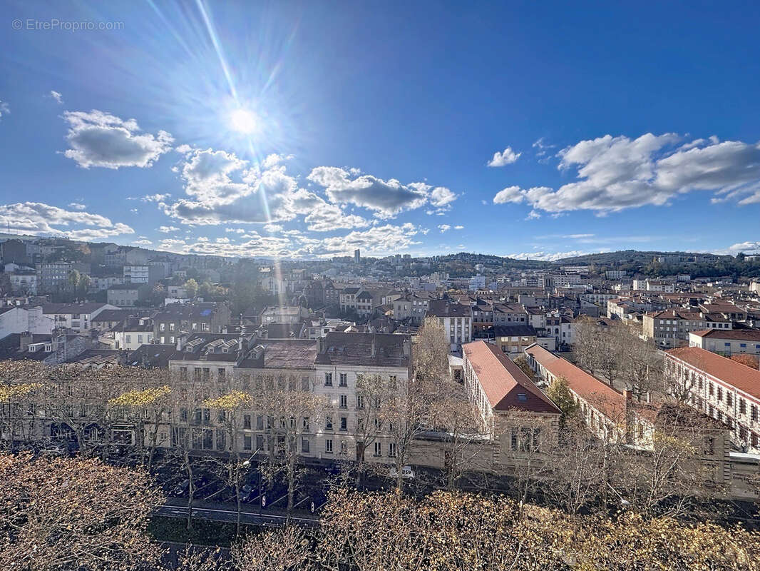 Appartement à SAINT-ETIENNE