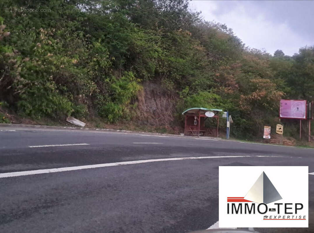 Terrain à VIEUX-FORT