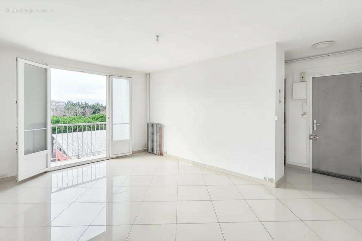 Appartement à RIS-ORANGIS