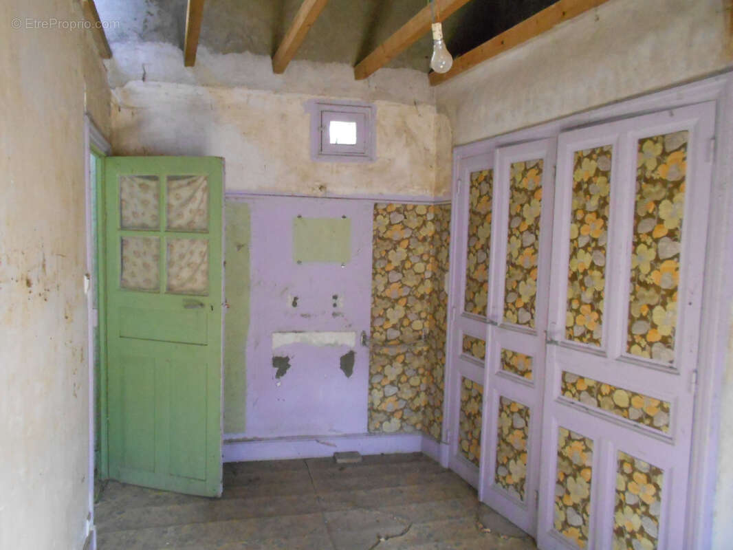 Maison à DORE-L'EGLISE