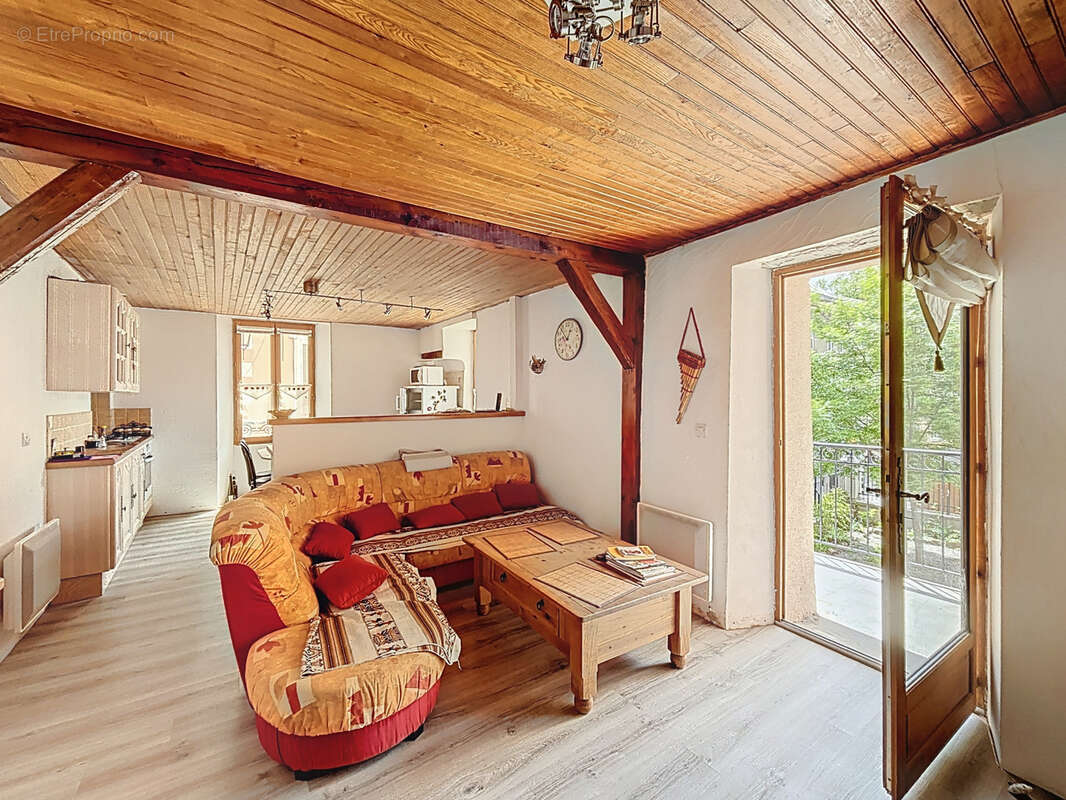 Appartement à JAUSIERS