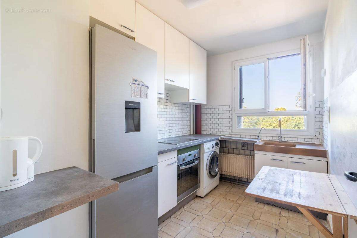 Appartement 2 pièces de 45 m² à Saint-Denis - photo 5