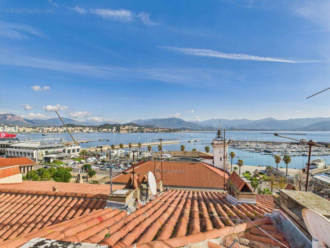 Appartement à AJACCIO