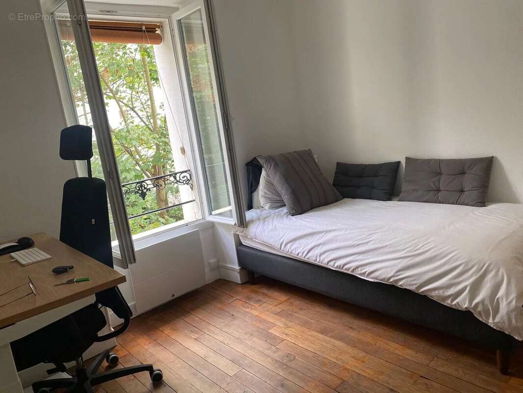 Appartement à PARIS-11E