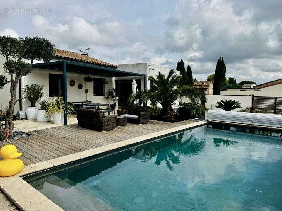 Maison à ROCHEFORT-DU-GARD