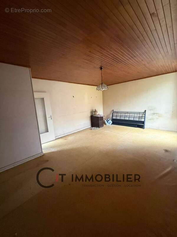 Maison à VEYRINS-THUELLIN