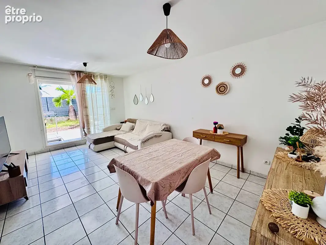 Saint Denis - Appartement T3 avec jardin. - photo 2
