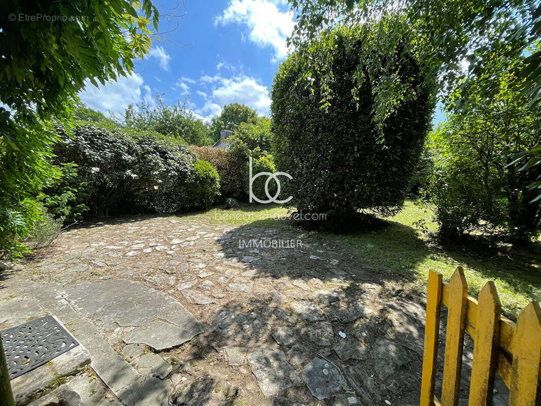 VENTE Maison Pêcheur Pierre  2 Chambres + Mezzanine  200m Golfe  Port Logeo  SAINT-GILDAS-DE-RHUYS (56730) - photo 3