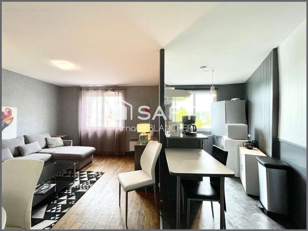 Photo 2 - Appartement à GOND-PONTOUVRE