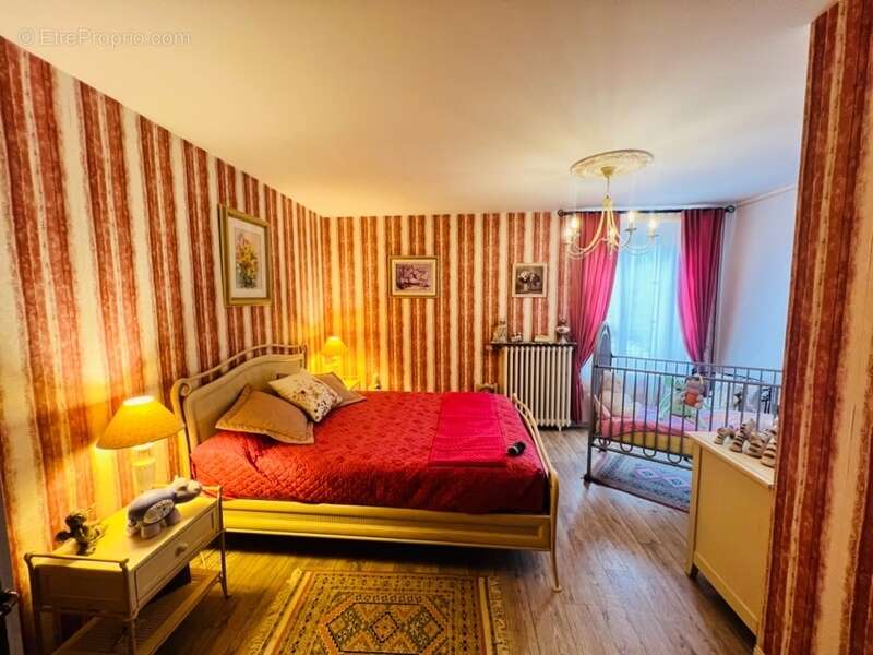 Maison bourgeoise 267m² - photo 9