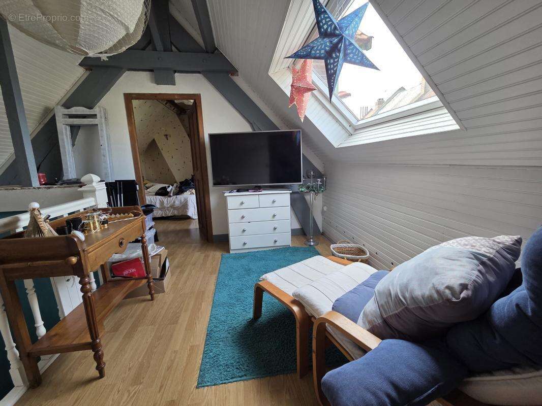 Maison briques offrant 134m² hab sur 361m² ac jardin - photo 8
