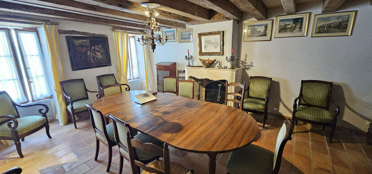 Maison à SAINT-CLEMENT-DES-BALEINES