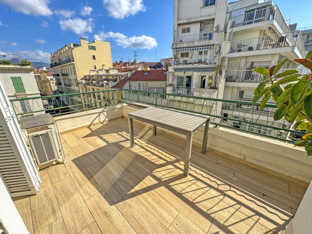 Appartement à NICE
