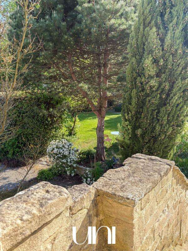 Maison à FONTAINE-HENRY