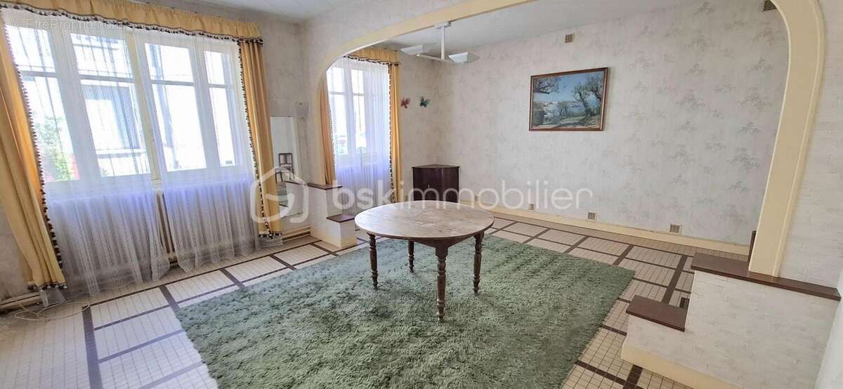 Maison à CHATEAU-RENAULT