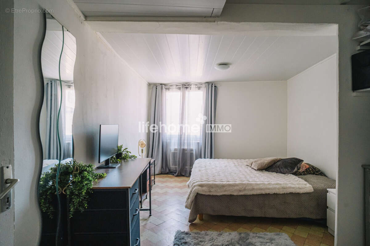 Maison 76 m² à Villelaure  - photo 3