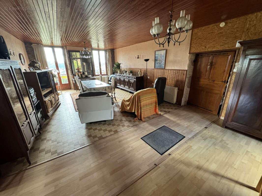 Maison à SAINT-AFFRIQUE