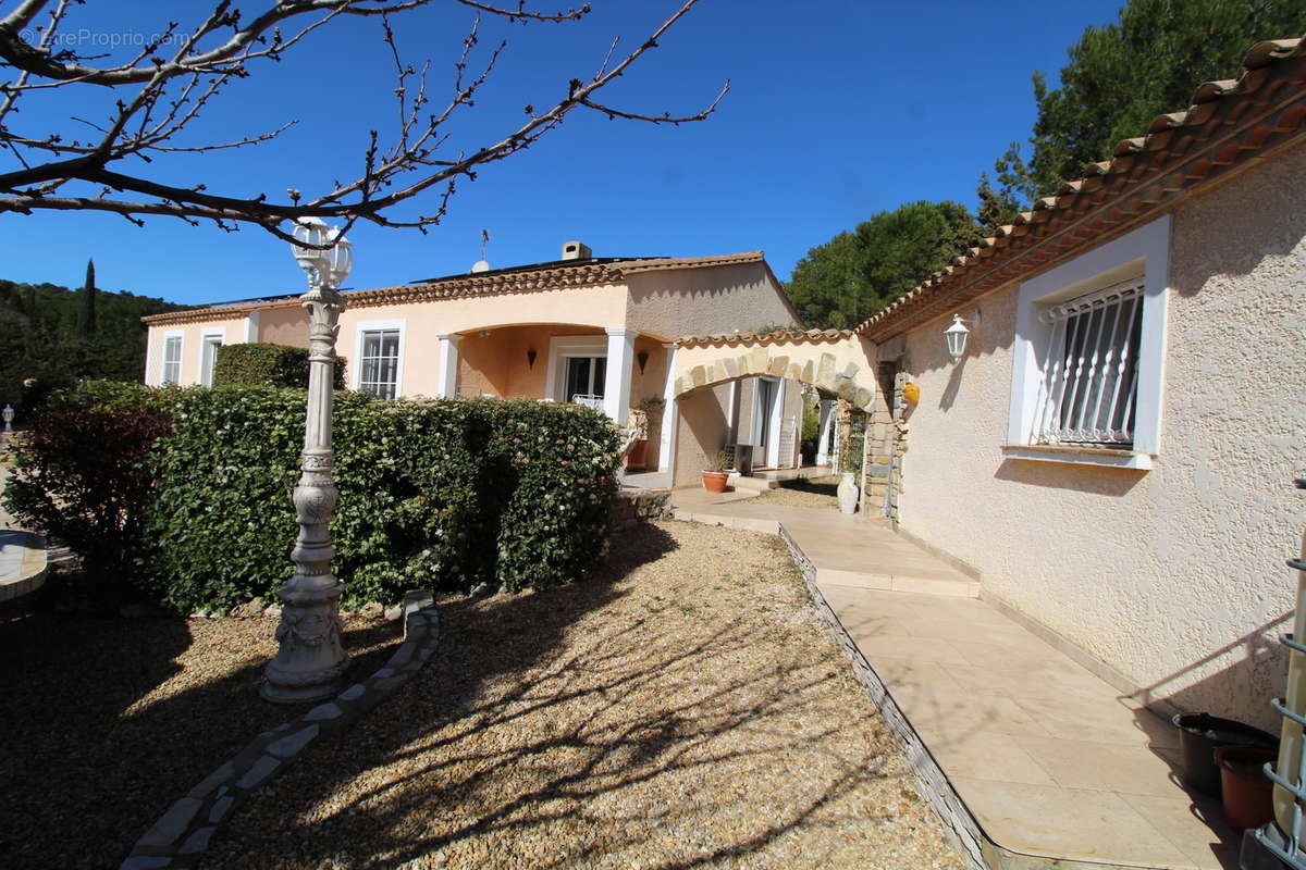 Maison à LEZIGNAN-CORBIERES