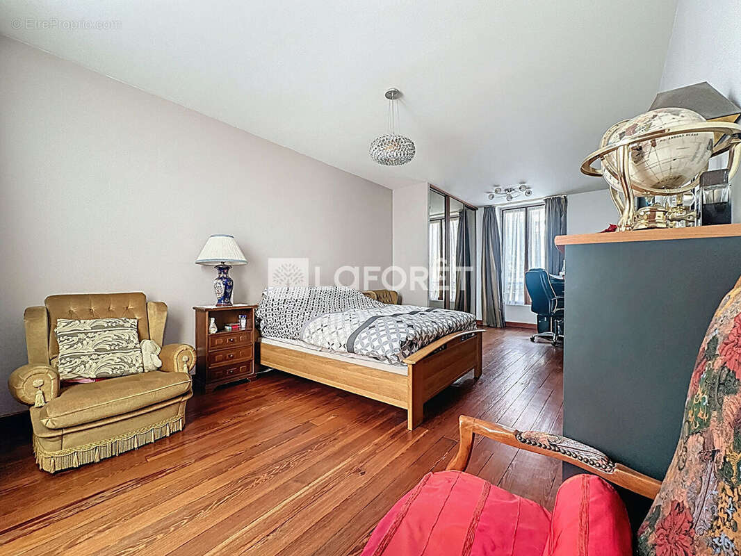 Maison à CHAMPIGNY-SUR-MARNE