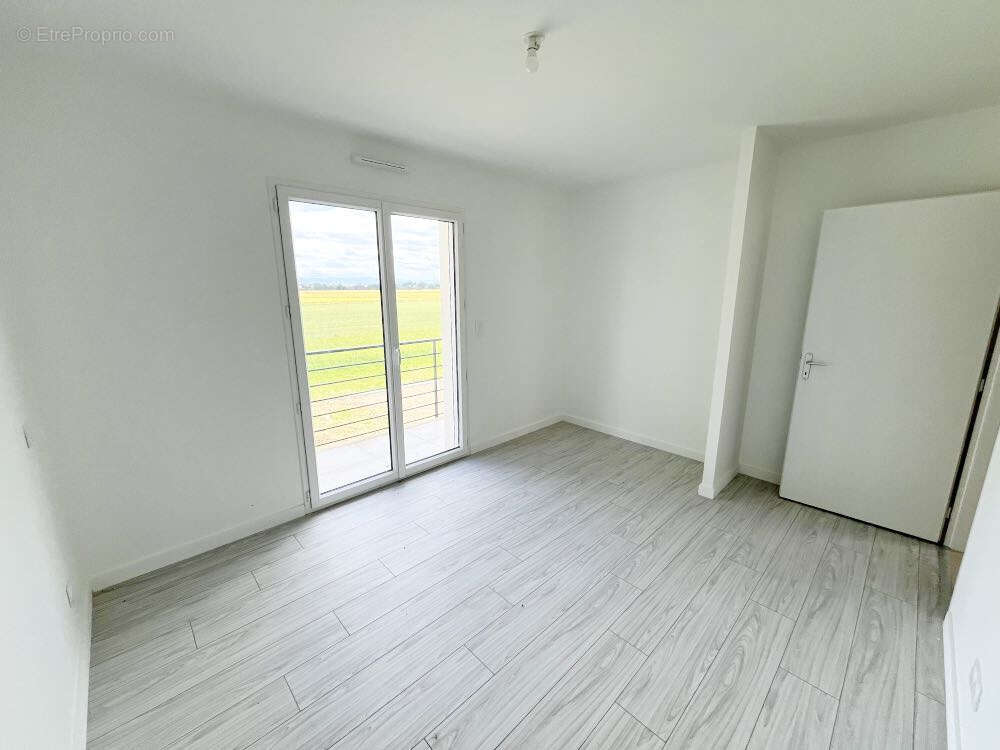 Maison à SAINT-BEAUZIRE