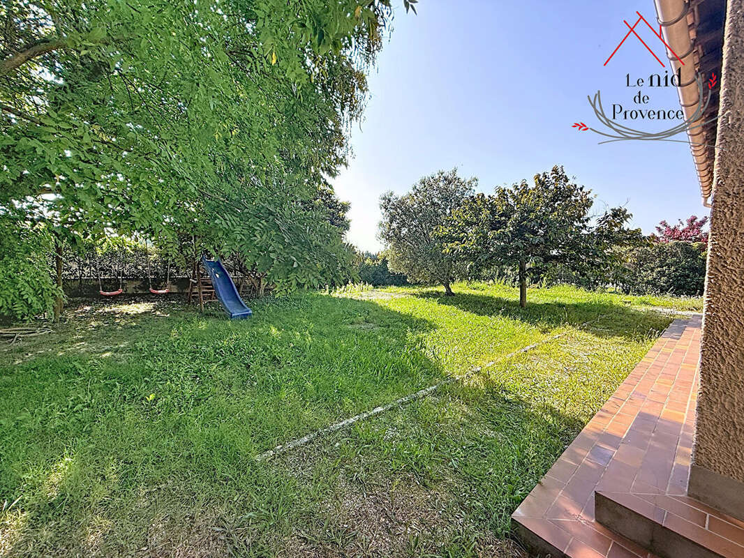 Maison à PERNES-LES-FONTAINES