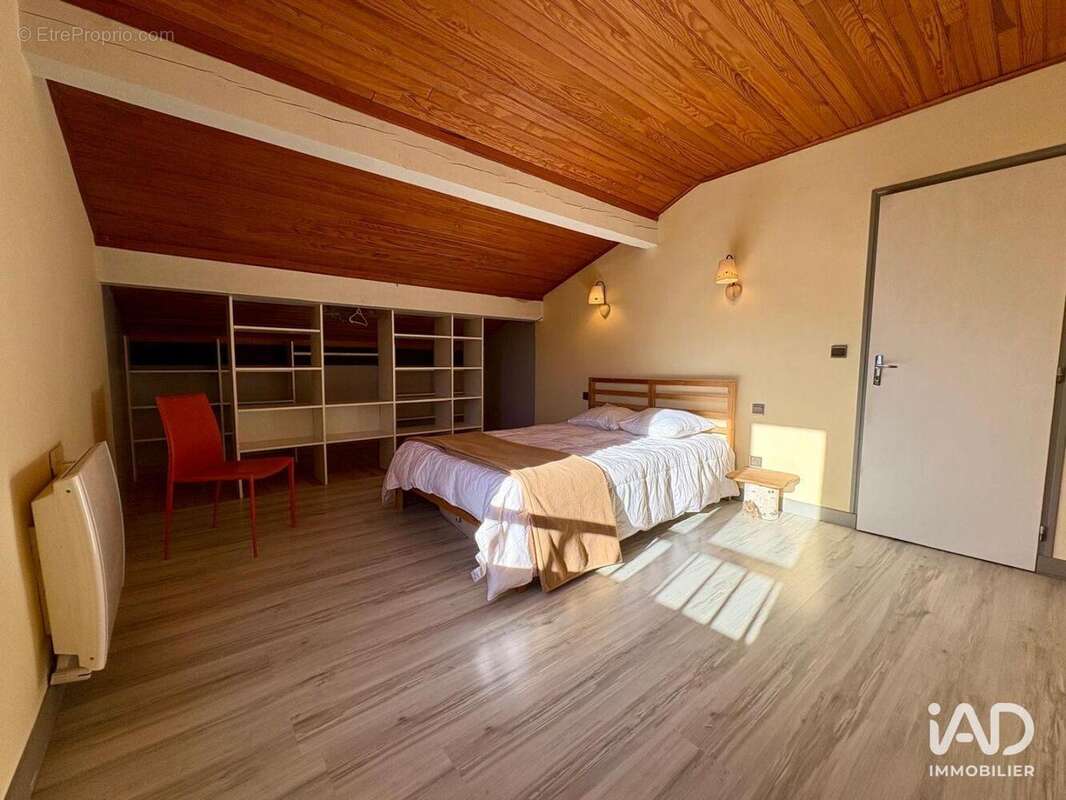 Photo 8 - Maison à LA LLAGONNE