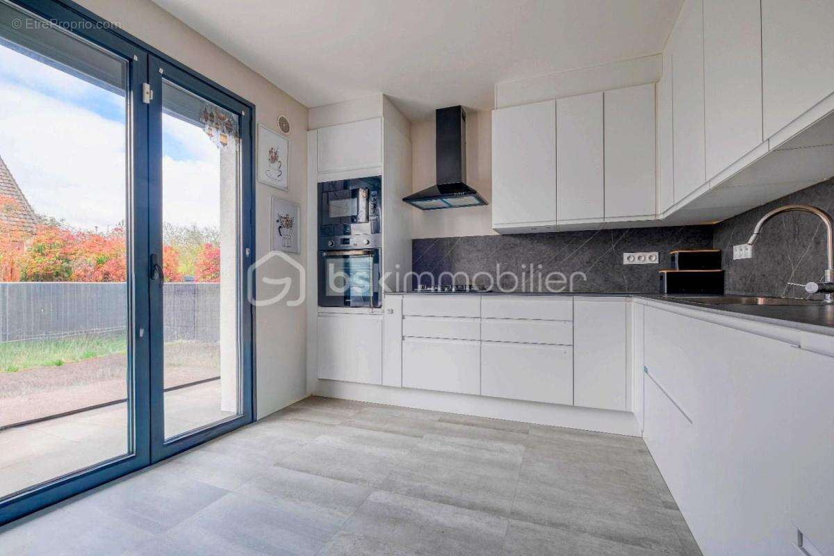 Maison à DAMMARTIN-EN-GOELE