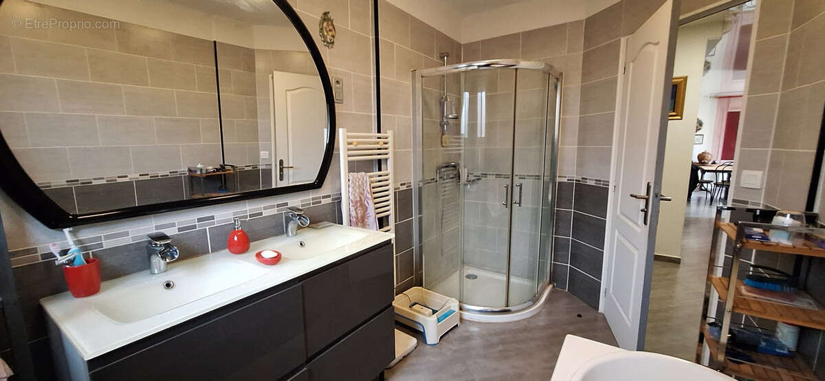 Maison à FONTAINE-LA-GAILLARDE