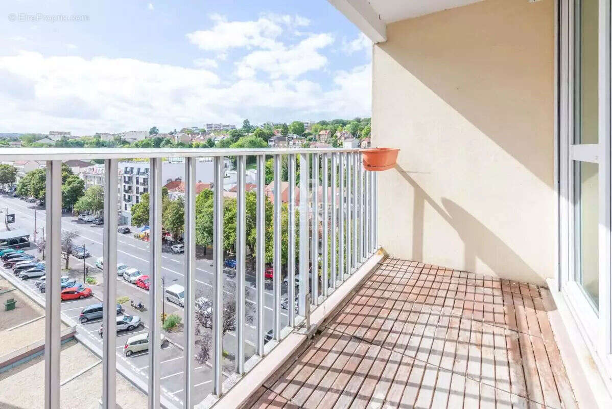 Appartement à CHAVILLE
