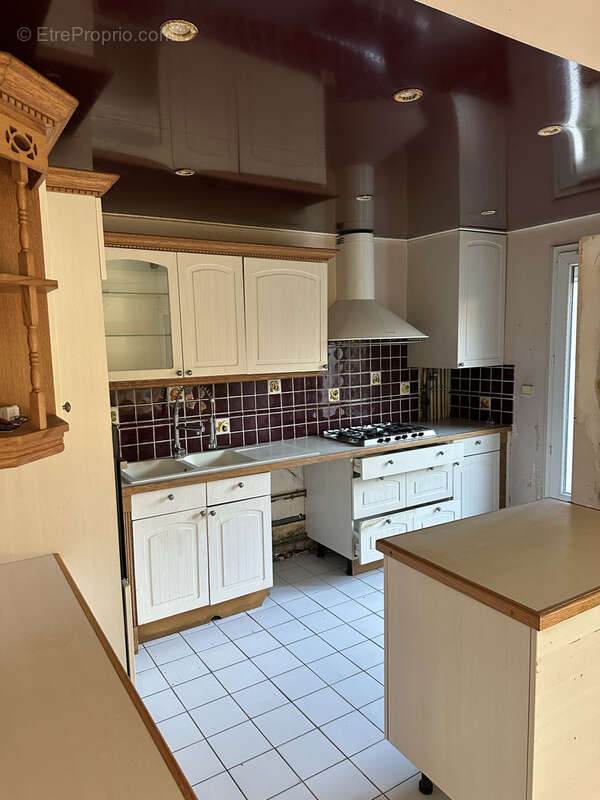 Maison à VAUX-LE-PENIL