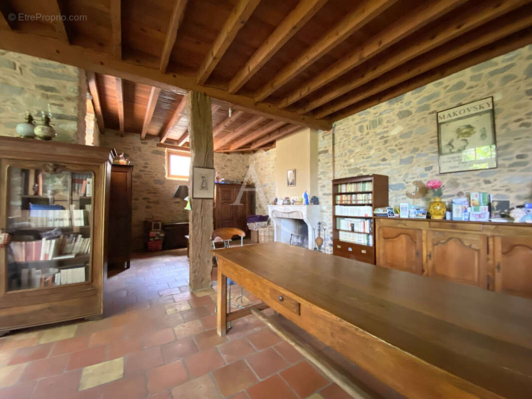 Maison à LABECEDE-LAURAGAIS