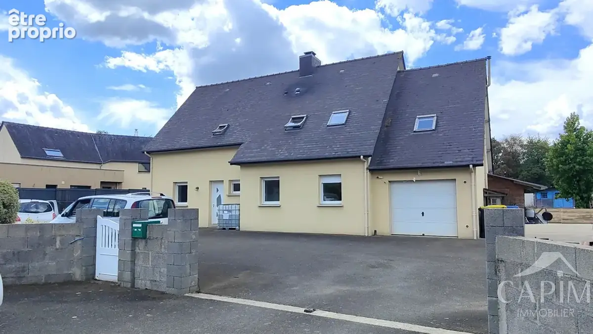 Maison Saint Marc Le Blanc 192 m2, 6 ch, PAC, chauffage au sol, terrain 3125m² - photo 1