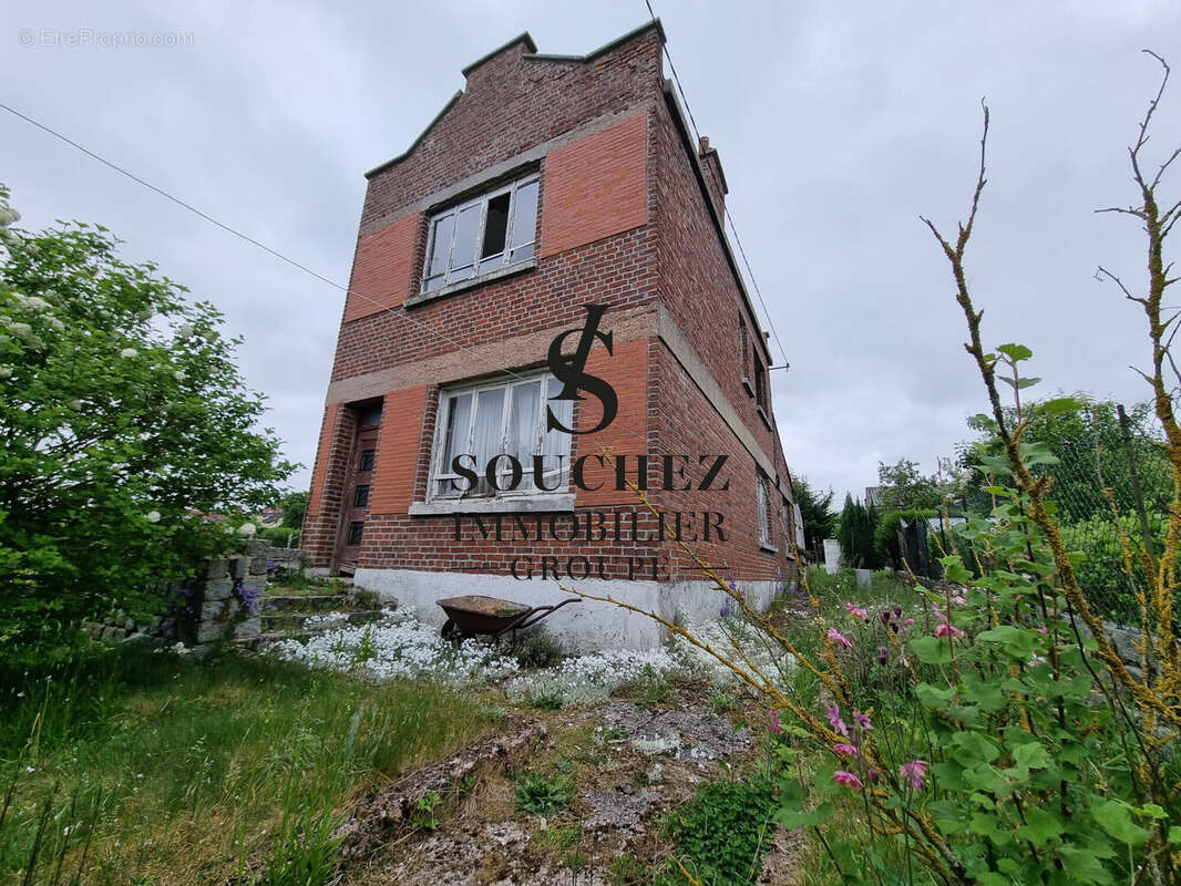 Maison à BOUVIGNY-BOYEFFLES