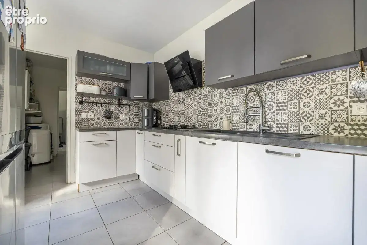 Maison de 6 pièces de 130 m² à Corbeil-Essonnes - photo 6