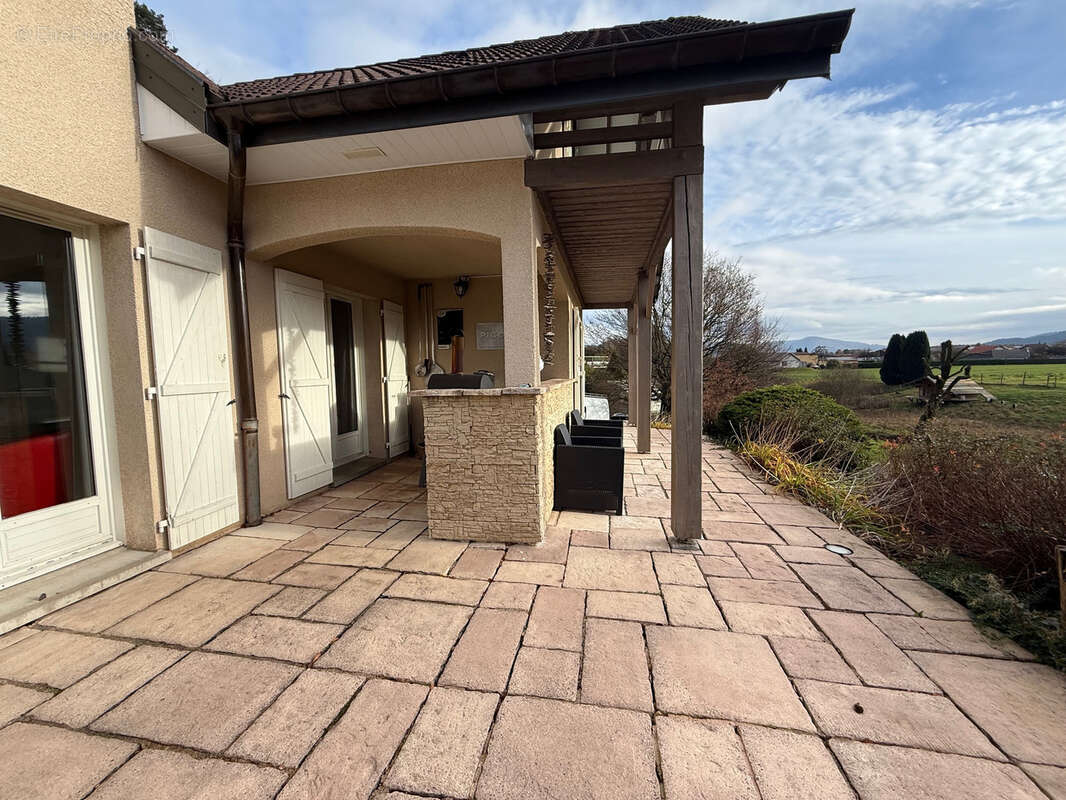 Maison à SAINT-ETIENNE-LES-REMIREMONT