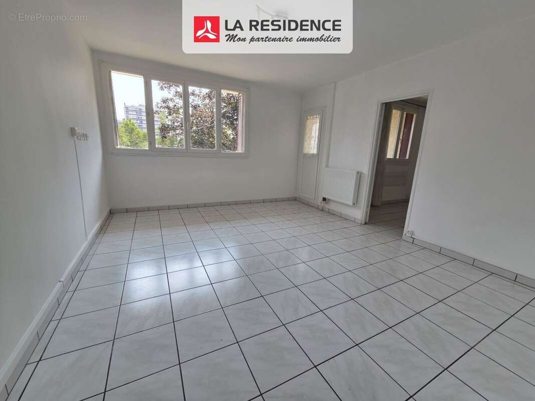 Appartement 73 m² à Franconville  - photo 2