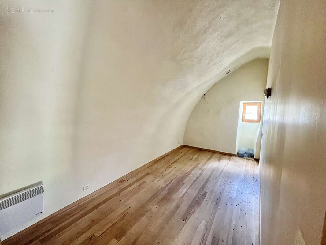 Maison à HURES-LA-PARADE