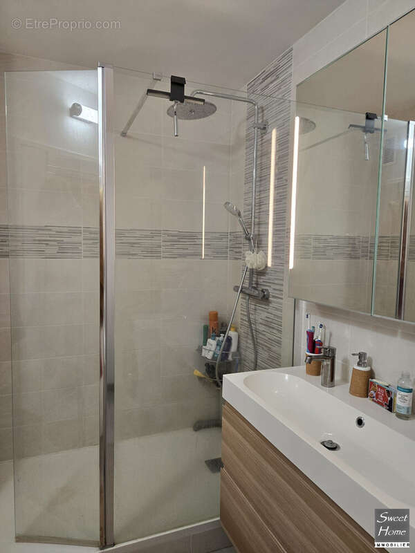 Appartement à MAGNY-LES-HAMEAUX