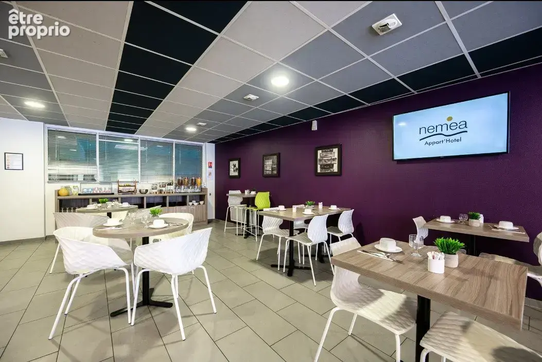 INVESTISSEMENT LOCATIF  Tours  Résidence d'Affaires Nemea Appart'Hotel Quai Victor Tours Centre - 5,53% de rentabilité - photo 8