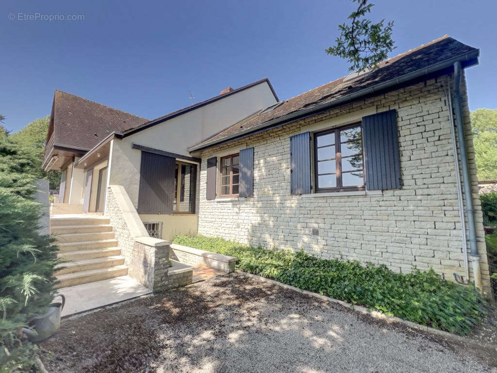 Maison à SAINT-AUBIN-CHATEAU-NEUF