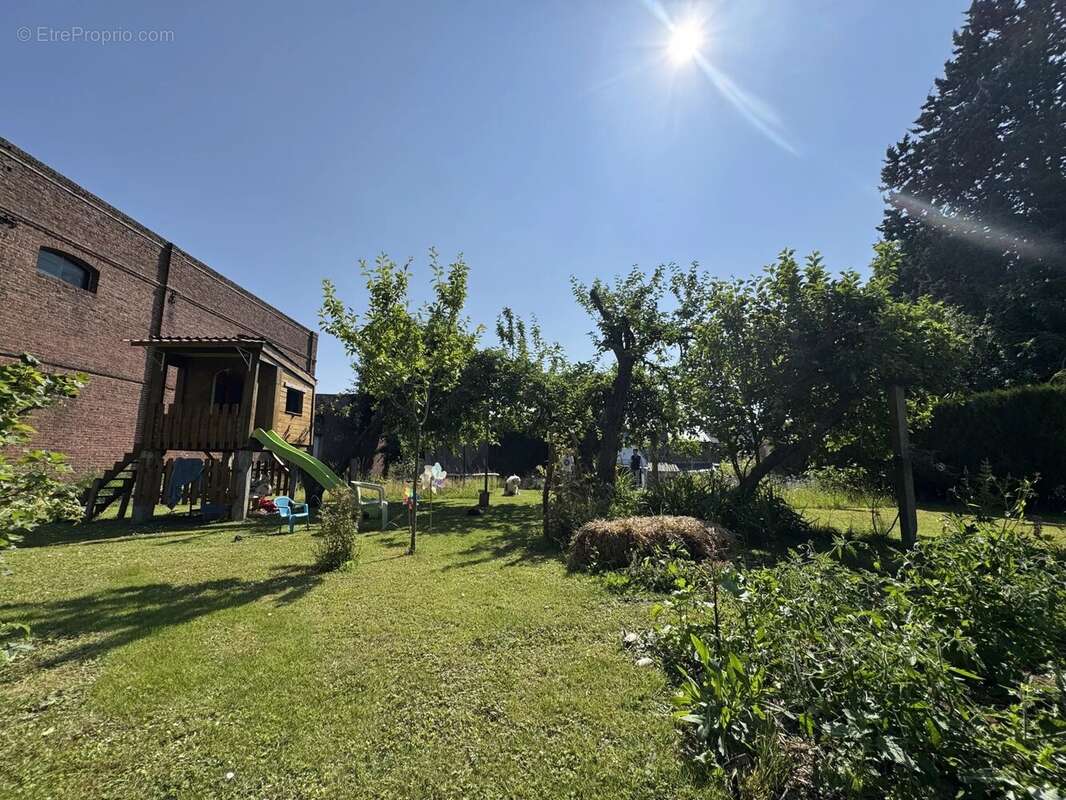 Maison à WALINCOURT-SELVIGNY