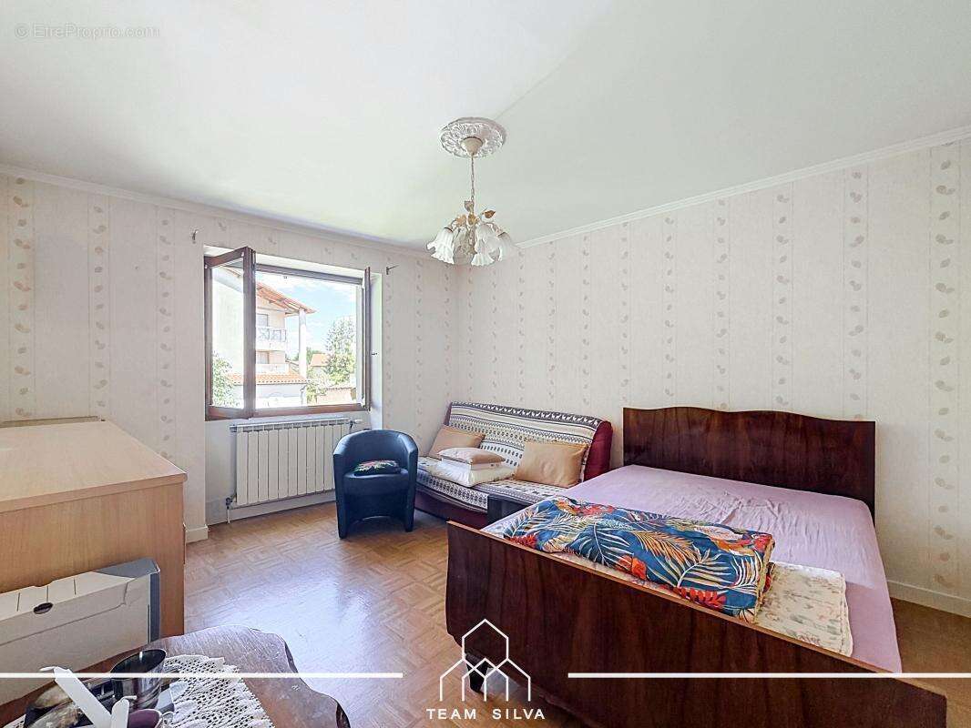 Maison 110 m² à Communay  - photo 8