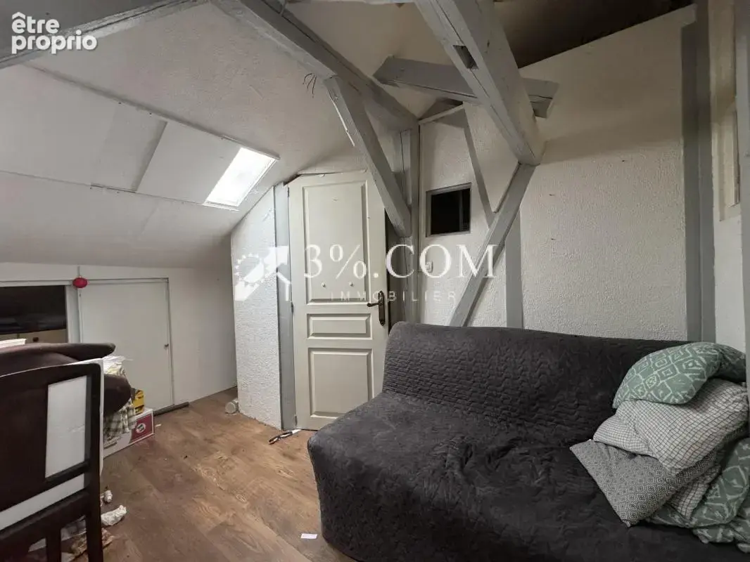 3%COM Grande maison avec cour et jardin - photo 10