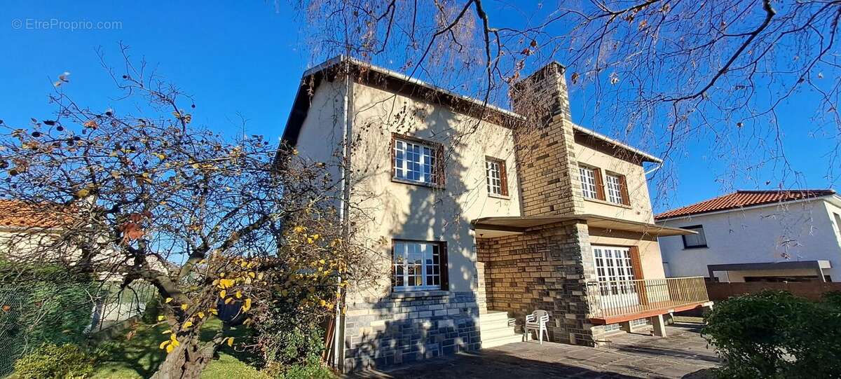 Maison à ORCET