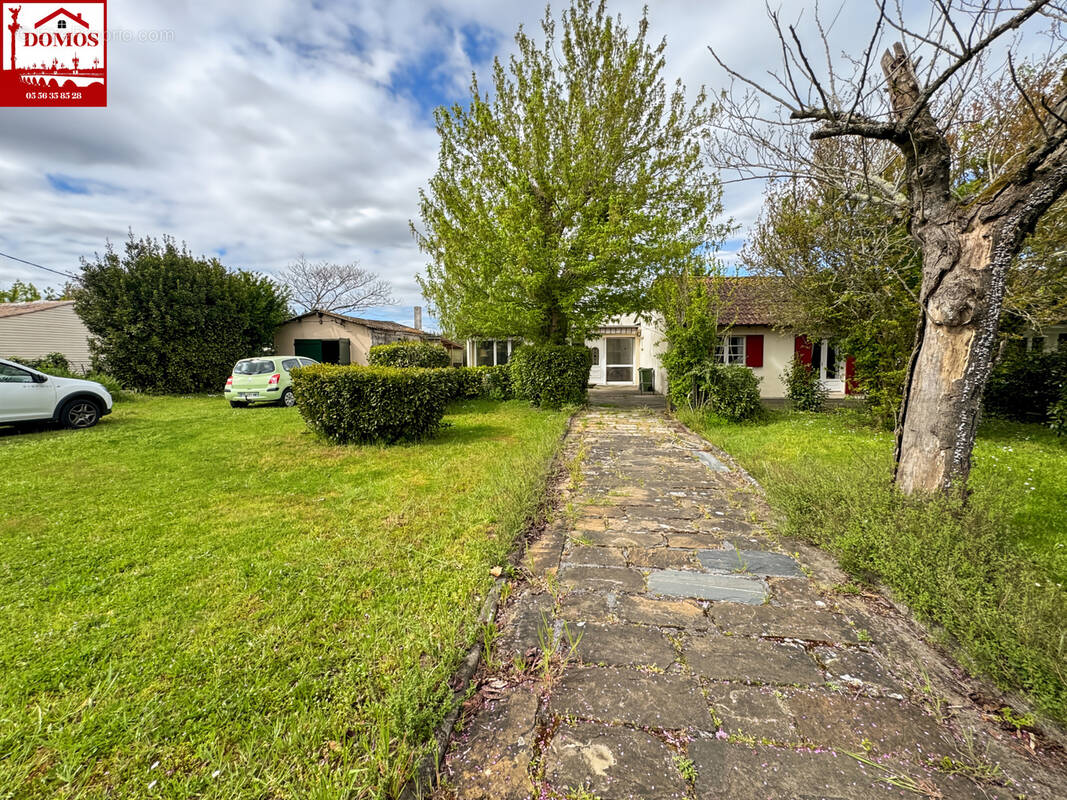 Maison à PAREMPUYRE