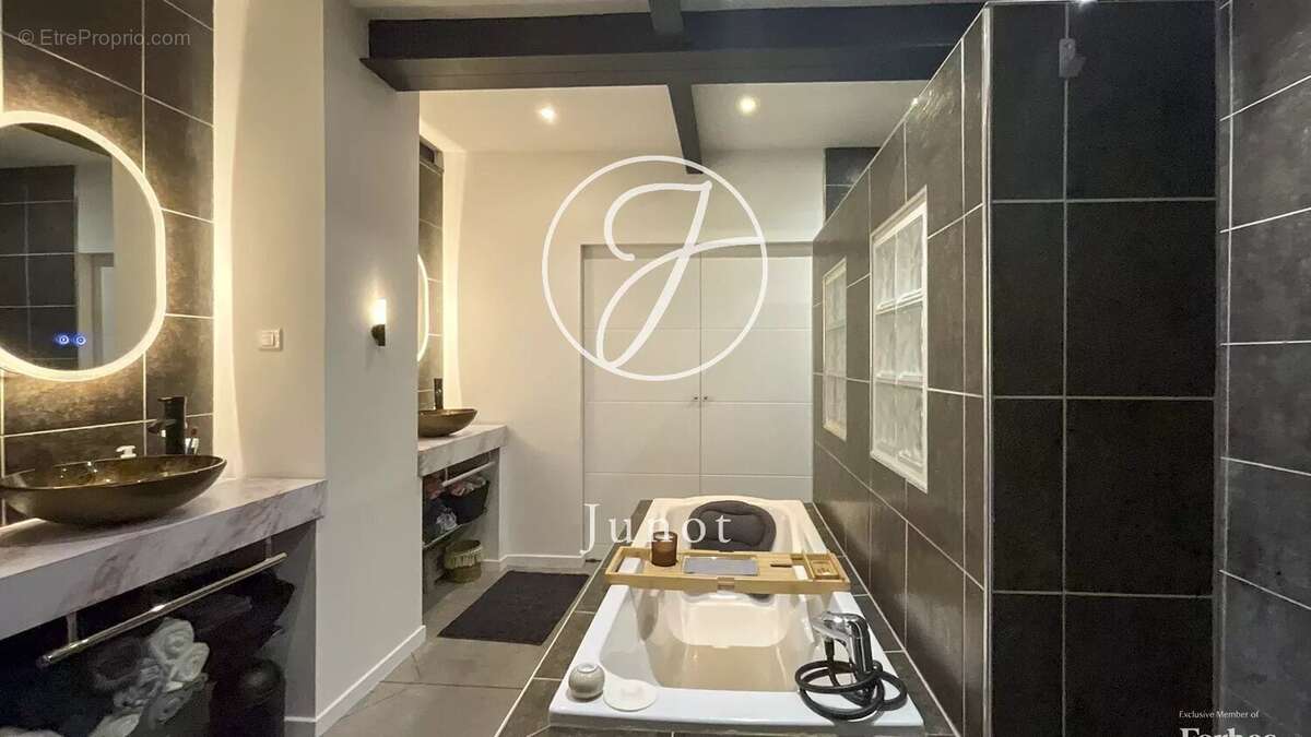 Appartement à CROIX