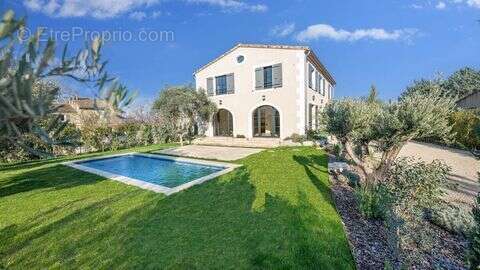 Maison à EYGALIERES