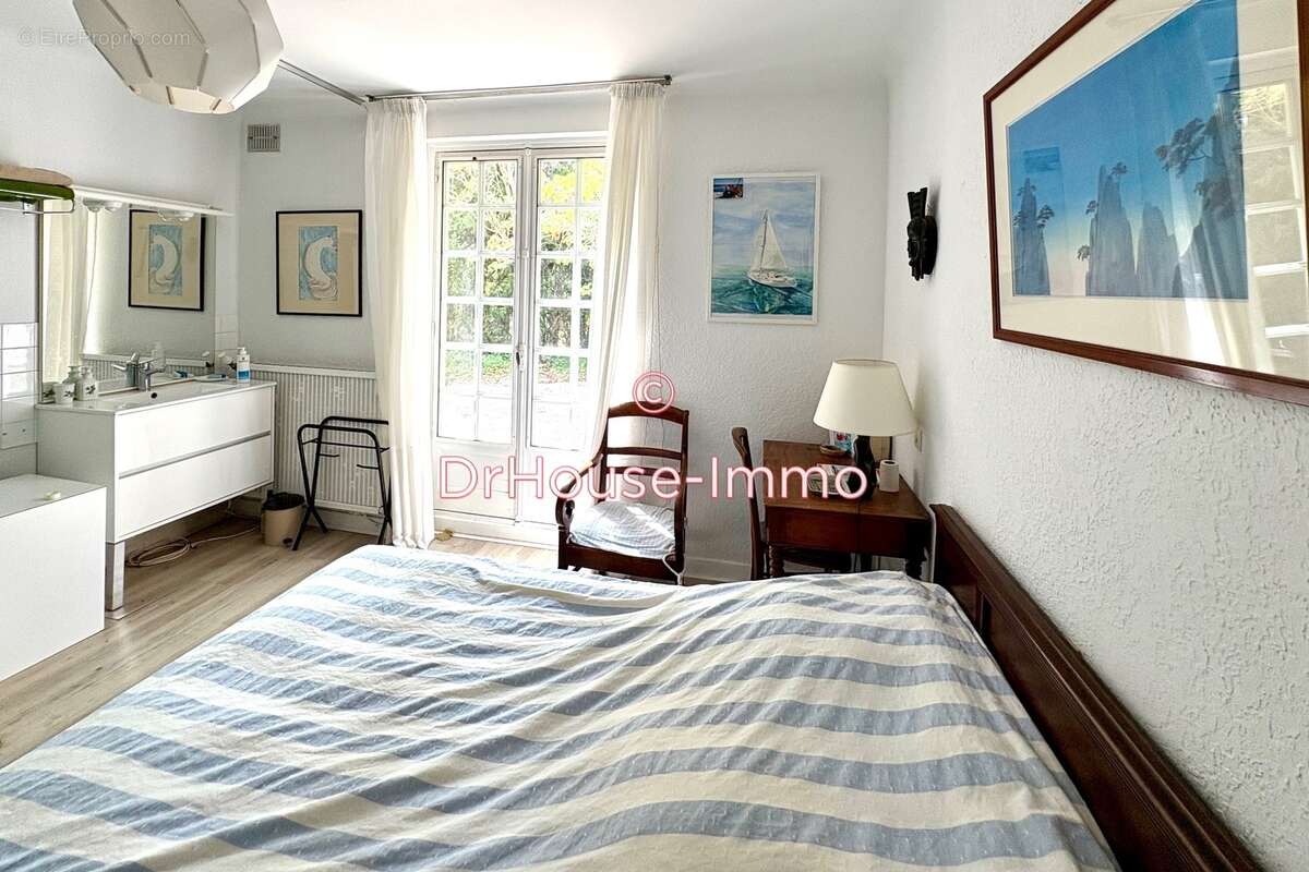 Maison à VILLEMOUSTAUSSOU