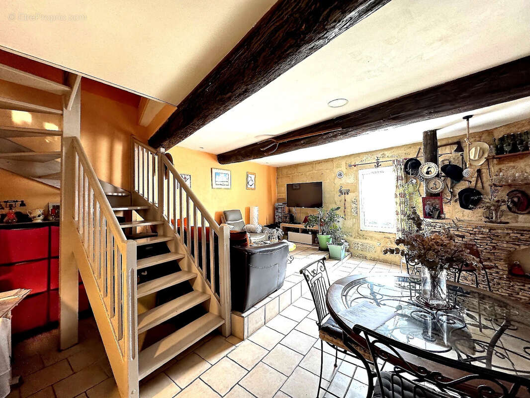 Maison à SAINT-GILLES