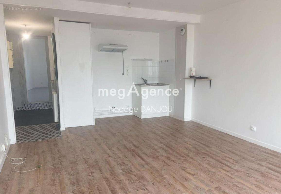 Appartement à CAUMONT-L'EVENTE